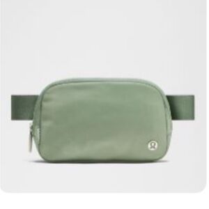 Lululemon everywhere belt bag 1L. New with tags